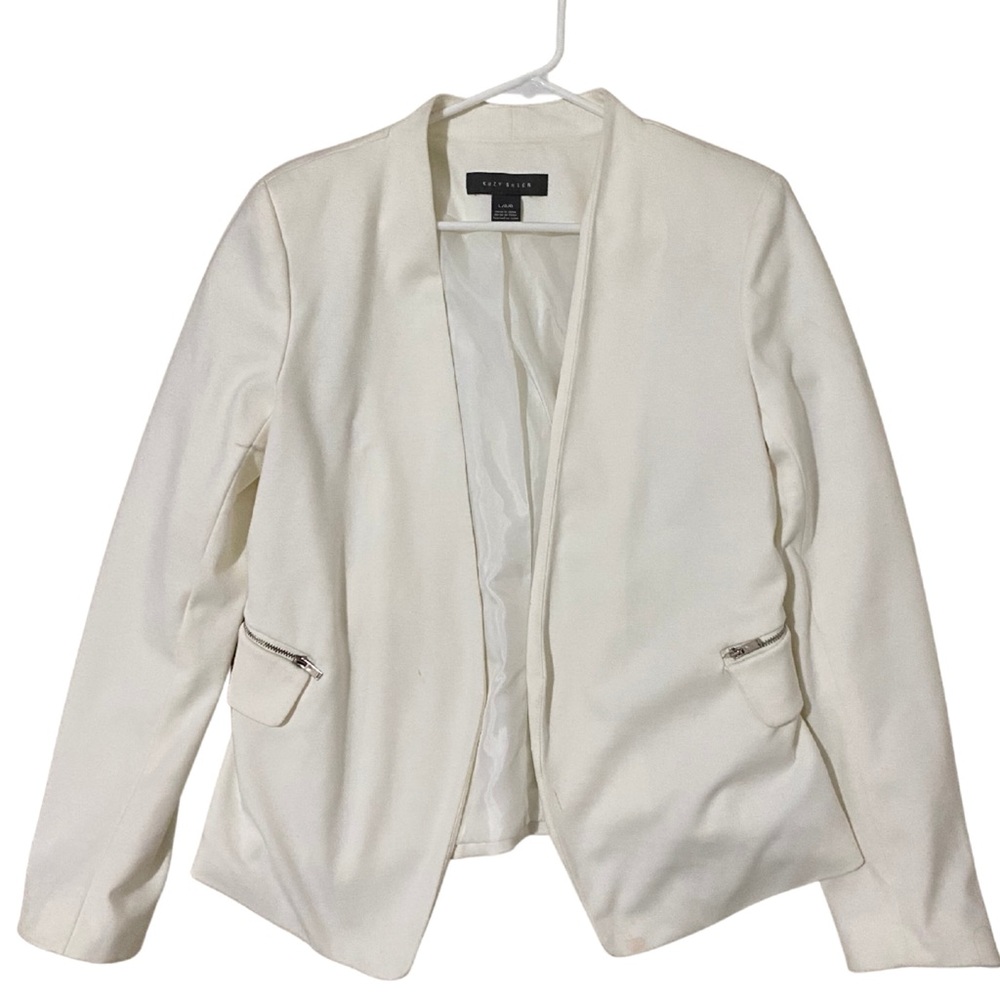 SUZY SHIER WHITE BLAZER SIZE LARGE